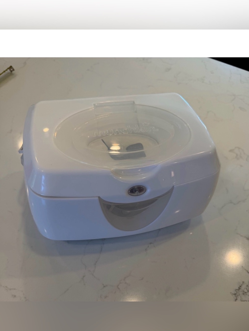 Munchkin White Portable Baby Wipes Warmer with Clear Lid